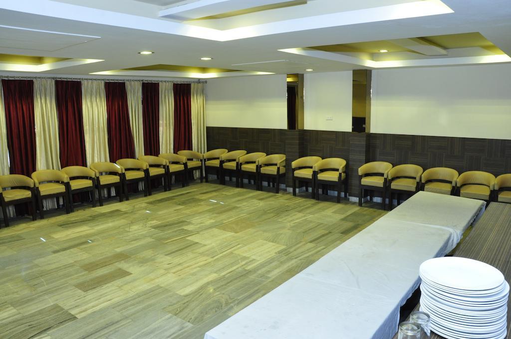Hotel The Kamta Агра Екстер'єр фото